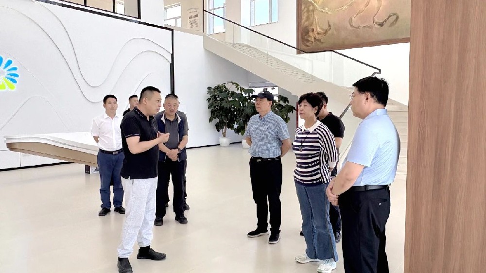 中國乳制品工業(yè)協(xié)會領導調研參觀甘肅傳祁甘味乳業(yè)